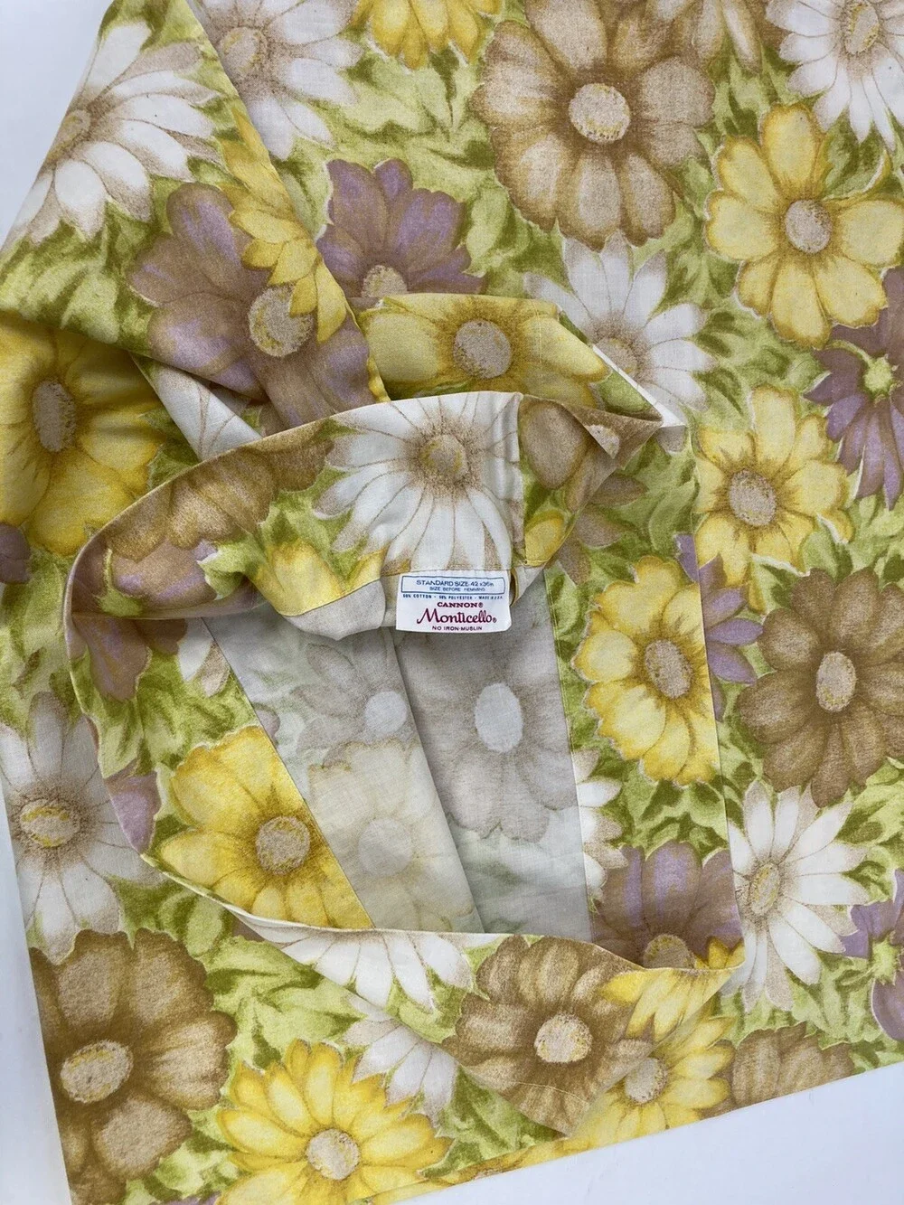 VTG Cannon Monticello Yellow Daisy Floral Standard Pillowcase Mod Flower Power